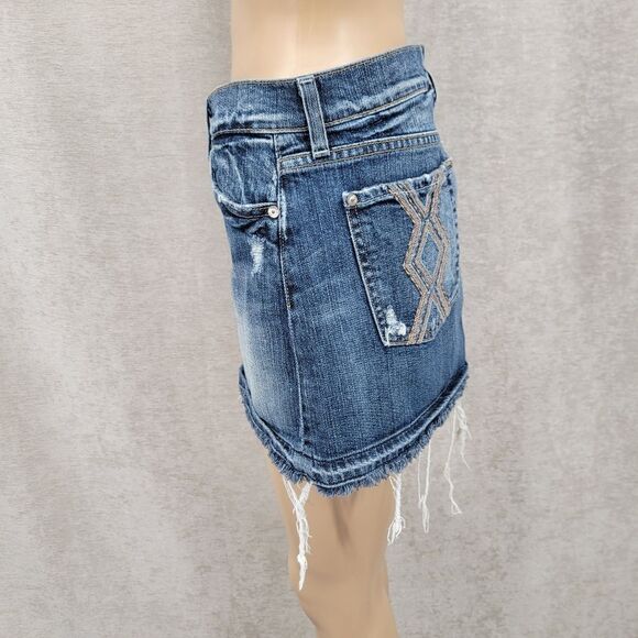 7FAM 7 For All Mankind Y2K Denim Blue Jean Mini Skirt Raw Distressed Hem - Picture 5 of 13
